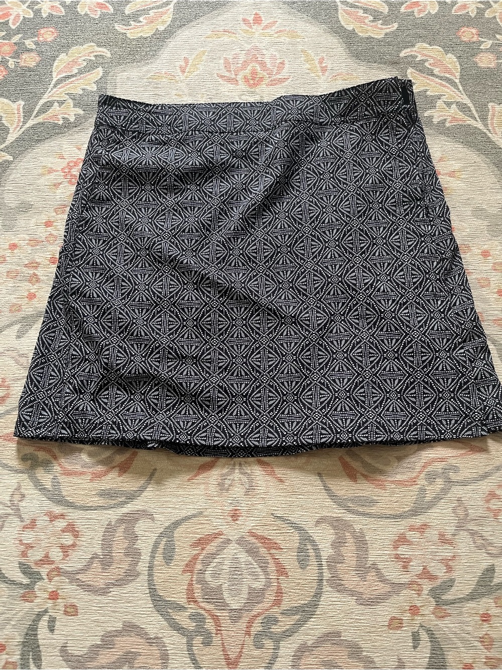 Ripskirt Hawaii Black & White Geometric Mini Skirt.